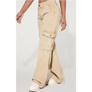 Pantalon cargo en jean crème pour femme, coupe large, taille haute, avec coutures durables et détails de poches utilitaires élégants – Offre spéciale - Product Image 4