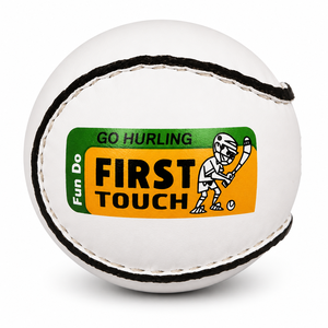 Ballon de hurling en cuir synthétique personnalisé First Touch pour l'entraînement des enfants et des jeunes |   Fabricant et fournisseur en gros OEM ODM - Product Image 3