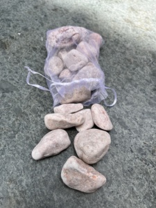 Top Sale Natural Pink <b>Pebble</b> Stone Gravel Eco-Friendly Durable for Garden Landscaping Decoration - Product Image 5