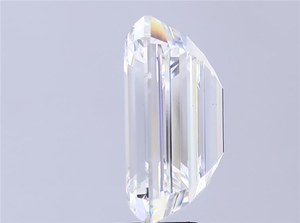 Diamante Blanco Suelto Majestic de 7 Quilates, Color F, Claridad VS1, Corte Esmeralda, con Simetría de Corte Escalonado Élite y Brillo Helado Excepcional - Product Image 3