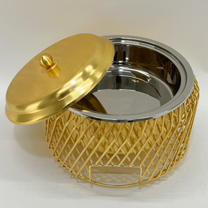 Plat à gratin moderne de luxe en métal doré avec couvercle, chauffe-plat rond isolé, plat de service pour buffet, extérieur poli avec bougie chauffe-plat - Product Image 4