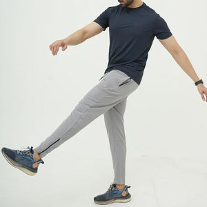 Ensemble de survêtement d'été léger en coton à manches courtes pour homme, style décontracté uni, design personnalisé - Product Image 4