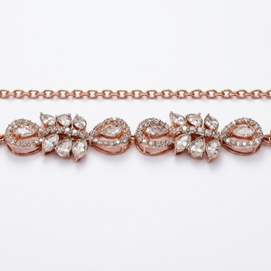Collar con Diamantes Cultivados en Laboratorio, Corte Pera y Redondo, en Oro Rosa de 9K |   Joyería Fina y Elegante - Product Image 2