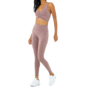 Nouveauté 2024 - Ensemble de yoga sans couture respirant avec soutien-gorge et legging imprimés par sublimation intégrale, fabriqué au Pakistan, OEM ODM - Product Image 2