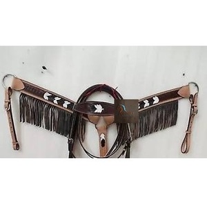 Ensemble de têtière et de collier de poitrail pour cheval en cuir marron Western avec longue frange et incrustation d'flèche blanche, équipement d'équitation - Product Image 2