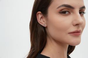 Pendientes de Oro de 14K con Diamante Azul en Forma de Corazón, Diamante Cultivado en Laboratorio, Pendientes de Cartílago Helix, Joyería Minimalista y Elegante, Regalo para Mujer - Product Image 6