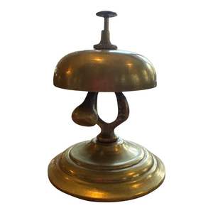 Campana de mesa clásica vintage de latón para recepción de oficina y servicio de vestíbulo de hotel con cuerpo resistente y duradero. - Product Image 3