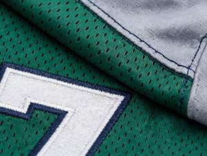 Maillot de football américain personnalisé à manches courtes, uniforme d'équipe vert, maillot de sport à col rond, maillot de football sublimé respirant - Product Image 4