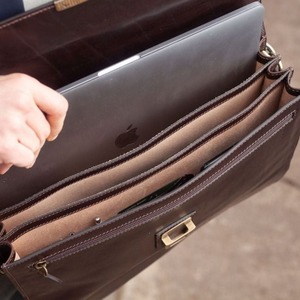 Maletín de Cuero Genuino de Grano Completo para Hombre, Estilo Vintage Marrón, para Abogado, con Cierre Dorado, Venta al Por Mayor - Product Image 4