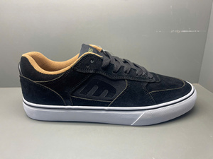 Baskets vulcanisées pour hommes, tige en cuir croûte, semelle extérieure en caoutchouc, chaussures décontractées durables, fournisseur en gros d'usine OEM Vietnam - Product Image 2
