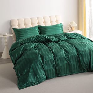 Juego de tres fundas de edredón de satén lujosamente sedoso verde oscuro - Product Image 5