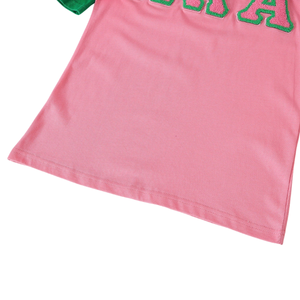 Camiseta Raglán Premium de Chenille AKA, Rosa, Verde, Azul Oscuro, Denim, Manga Corta, Informal, Ropa Griega para Mujer - Product Image 3