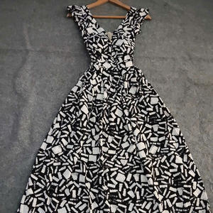 Vestido Maxi Elegante de Seda para Mujer, Diseño Sencillo con Patrón Liso, Manga Corta, Cintura Natural, Cómodo, Casual y Formal para Diversos Eventos - Product Image 5