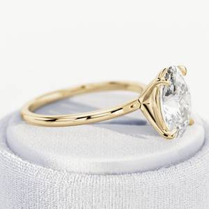 Bague de fiançailles ovale de 3 carats, E VVS2, bague en diamant ovale cultivé en laboratoire, bague en or jaune 14K ou 18K, certifiée IGI - Product Image 5