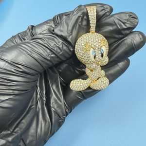 Pendentif Tweety Bird Iced Out en Argent 925 Plaqué Or 18K avec Moissanite Ronde Taille Brillant, Breloque Cartoon, Cadeau Unisexe - Product Image 4