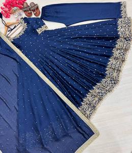 ชุดเดรสยาวทรง Anarkali แบรนด์ HENIXA CREATION ผ้าไหม Pur Vichitra ปักลายอย่างประณีต ทรงเข้ารูป แห้งเร็ว เหมาะสำหรับงานแต่งงานสำหรับผู้หญิง - Product Image 5