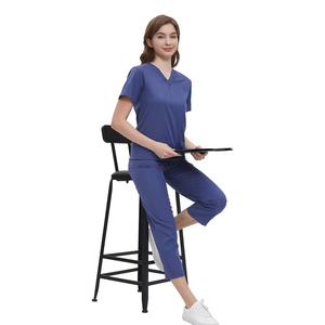Low MOQ Short Sleeved V-neck Hospital Nurse Uniform <b>Set</b> Customized Basic Split Medical <b>Scrubs</b> <b>Set</b> - Product Image 6
