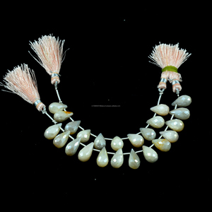 Cuentas de piedras preciosas facetadas de piedra lunar de melocotón Natural súper atractivas 95 quilates aproximadamente 8 pulgadas aproximadamente piedra de boda de hebra multiusos - Product Image 1