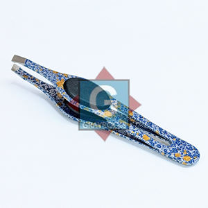 Pince à épiler inclinée en acier inoxydable pour sourcils, pointe biseautée, pour l'épilation des poils, usage beauté - Product Image 5