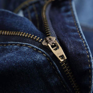 กางเกงขาสั้นผู้ชายขายดี กางเกงยีนส์ผ้าฝ้ายสำหรับฤดูร้อน กางเกงขาสั้นผู้ชายหลายกระเป๋า กางเกงขาสั้นลำลอง 6 กระเป๋า - Product Image 4