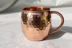 Ensemble de mugs à Moscow Mule en cuivre pour des présentations élégantes des boissons, finition martelée. - Product Image 6
