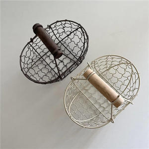Panier de rangement pour fruits en fil de fer rectangulaire moderne personnalisé, multifonctionnel, avec fond en bois, poignée écologique, pour la cuisine - Product Image 3