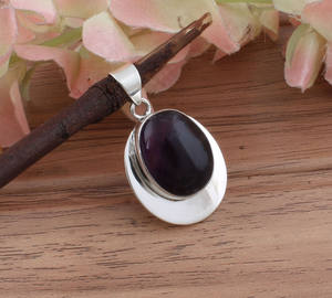 Colgante de Amatista Púrpura Natural Vintage, Plata de Ley 925 Chapada en Platino, Joyería de Piedra Hecha a Mano con Desintoxicación Digital, Energía Reiki - Product Image 6