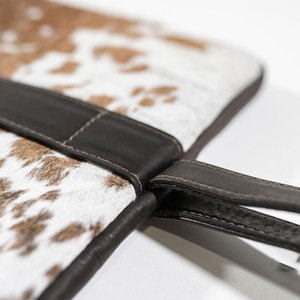 <b>Laptop</b> Cover customized <b>Laptop</b> Cover Cowhide <b>Laptop</b> <b>Sleeve</b> with Flap Closure and Handle for Portable Protection - Product Image 3
