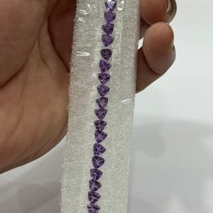 Excellente Améthyste Naturelle Quartz Coupe Trillion 5x5mm Calibrée Gris Foncé Ensemble de 14,88 carats Pierres Précieuses Violettes Libres Qualité Madagascar - Product Image 5