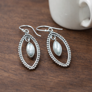 Pendientes Colgantes Hechos a Mano de Plata de Ley 925 con Madreperla, Diseño Ovalado Bohemio Vintage, Regalo de Joyería para Mujer, Elegante para Hermana - Product Image 1