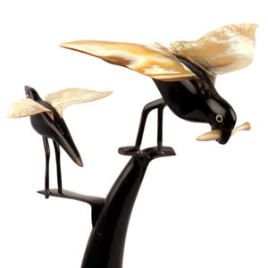 Figura de Pájaro de Cuerno con Acabado de Lujo para Decoración de Interiores del Hogar a Bajo Precio, Decoración de Pájaro de Cuerno Hecha a Mano y Ecológica - Product Image 1
