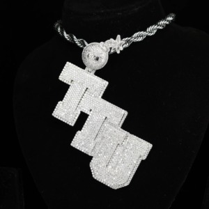 Colgante de Plata 925 con Nombre Vertical de Moissanita Redonda Iced Out para Hombre, Estilo Hip Hop Rapper Bling, Collar con Colgante Bust Down - Product Image 4