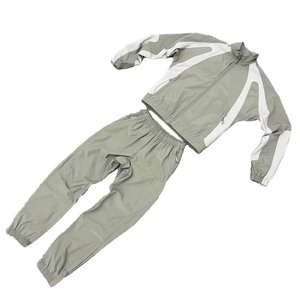 Chaqueta Deportiva Gris Claro para Hombre con Cierre Completo y Bolsillos Laterales, Diseño con Bloques de Color, Estilo Deportivo, Corte Regular, Ropa de Primavera - Product Image 6