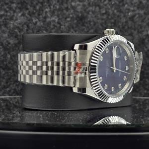 Montre de luxe pour hommes, en acier inoxydable, automatique, mécanique, cadran bleu, marqueurs en diamant, lunette cannelée, bracelet Jubilee - Product Image 2