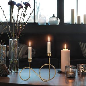 Porte-bougie en laiton torsadé pour décoration de table, fêtes, mariages, ou pour un cadeau de pendaison de crémaillère - Product Image 2