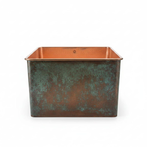 Baignoire japonaise carrée en cuivre, style Ofuro, avec finition patine verte, pour maisons de luxe, villas, hôtels, centres de villégiature - Product Image 1