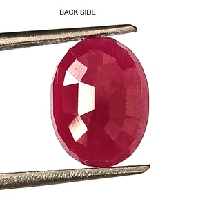 Pierre précieuse naturelle en rubis africain de 4,30 carats, taille ovale, facettée, non montée - Product Image 6