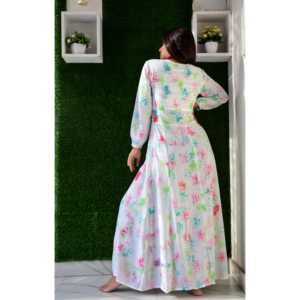 Robe trapèze multicolore blanc rosé en tissu mousseline avec taille naturelle - Product Image 5