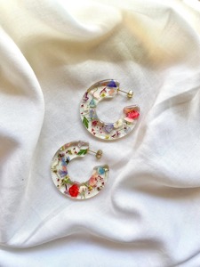 Pendientes de Resina Hipoalergénicos, Pendientes de Resina Amigables con la Piel, Pendientes de Resina de Color Sólido, Artículo de Resina para Uso en Fábrica y Venta al Por Mayor Personalizada - Product Image 3