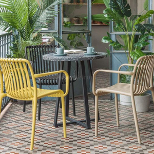 Sillas de Plástico Multiusos para Escuelas, Cafeterías y Salas de Espera con Respaldo Ergonómico - Product Image 4