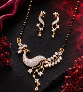 Parure de bijoux de mariée en or plaqué zircon, style paon, pour occasions de mariage, style classique avec boucles d'oreilles et coiffe - Product Image 3