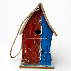 Casa para Pájaros Reciclada, Hecha a Mano, Sostenible, de Madera, Estilo Barco, Color Madera Envejecida, Jaula Original para Pájaros, Casa para Pájaros Pequeños de Exterior - Product Image 1