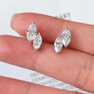 Collier tennis personnalisé en platine avec diamants de laboratoire et boucles d'oreilles assorties - Product Image 2