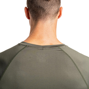 T-shirt de sport pour homme, vert olive, col en V, séchage rapide, manches courtes, coupe ajustée, tricoté en polyester, couleur unie, pour le fitness - Product Image 6
