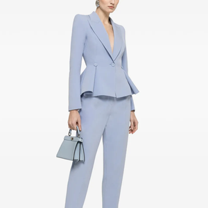 Blazer bleu clair pour femme, style double boutonnage avec détail peplum et pantalon assorti, idéal pour le bureau ou les tenues de sororité - Product Image 1