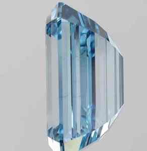Diamant bleu fantaisie de laboratoire taille émeraude 2,50 carats, certifié IGI, VS1, excellente taille, CVD, percé au laser pour la fabrication de bijoux - Product Image 2