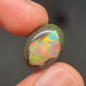 โอปอลไฟเอธิโอเปียธรรมชาติทรงรีแบบคาโบชอง หลายสี สำหรับขายส่ง ใช้ทำเครื่องประดับ - Product Image 5