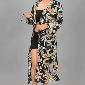 Bata de Verano Elegante para Mujer, Estampada a Mano en India con Diseño Floral Negro, 100% Algodón, Cuello en V, Cierre con Cordón, Largo Completo, para Dormir - Product Image 4