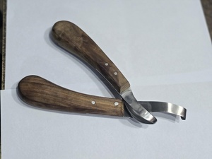 Juego de Cuchillos para Herrador Hechos a Mano, Herramientas Profesionales para el Cuidado de Caballos, Herramientas de Acero Inoxidable para Herrador, Recortador de Pezuñas para Cabras y Ovejas - Product Image 2