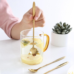 Juego de 4 Cucharas de Café con Diseño Floral Dorado de Lujo, Cucharas de Té con Acabado Dorado Premium para Café, Té, Espresso y Hogar - Product Image 3
